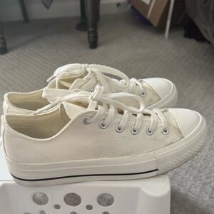 Sincerely Jules Cream Athletic Shoes